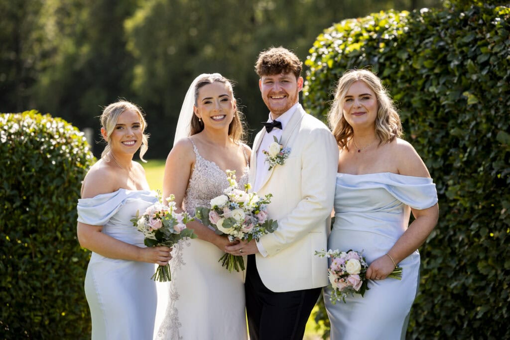 sunny spot at the Loch lomond arms for wedding pictures 
